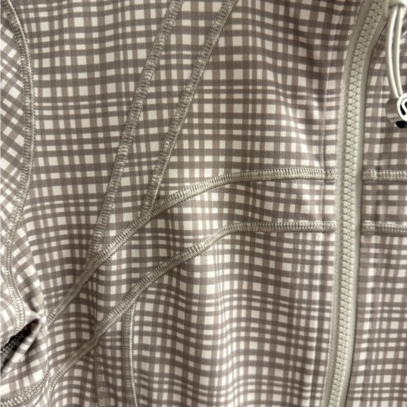 Lululemon Jacket - Picture 3 of 3